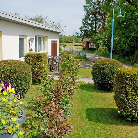 Ferienwohnung Alt Reddevitz * Middelhagen